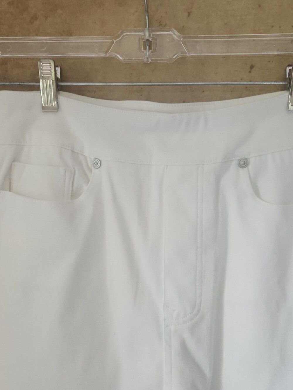 NWT-DG2 by Diane Gilman White Stretch Knit Skort - Picture 4 of 7